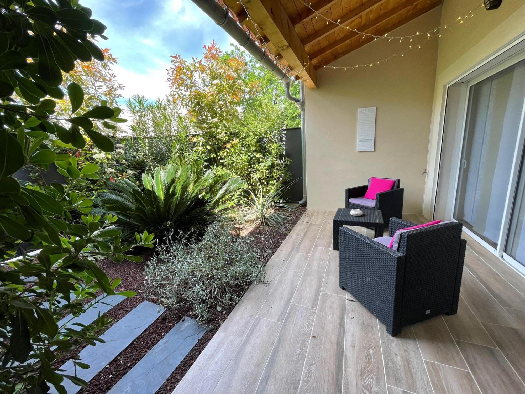 Les Jardins Du Castelas - Piscines, Jardins Et Spas Privatifs ユショー 部屋 写真