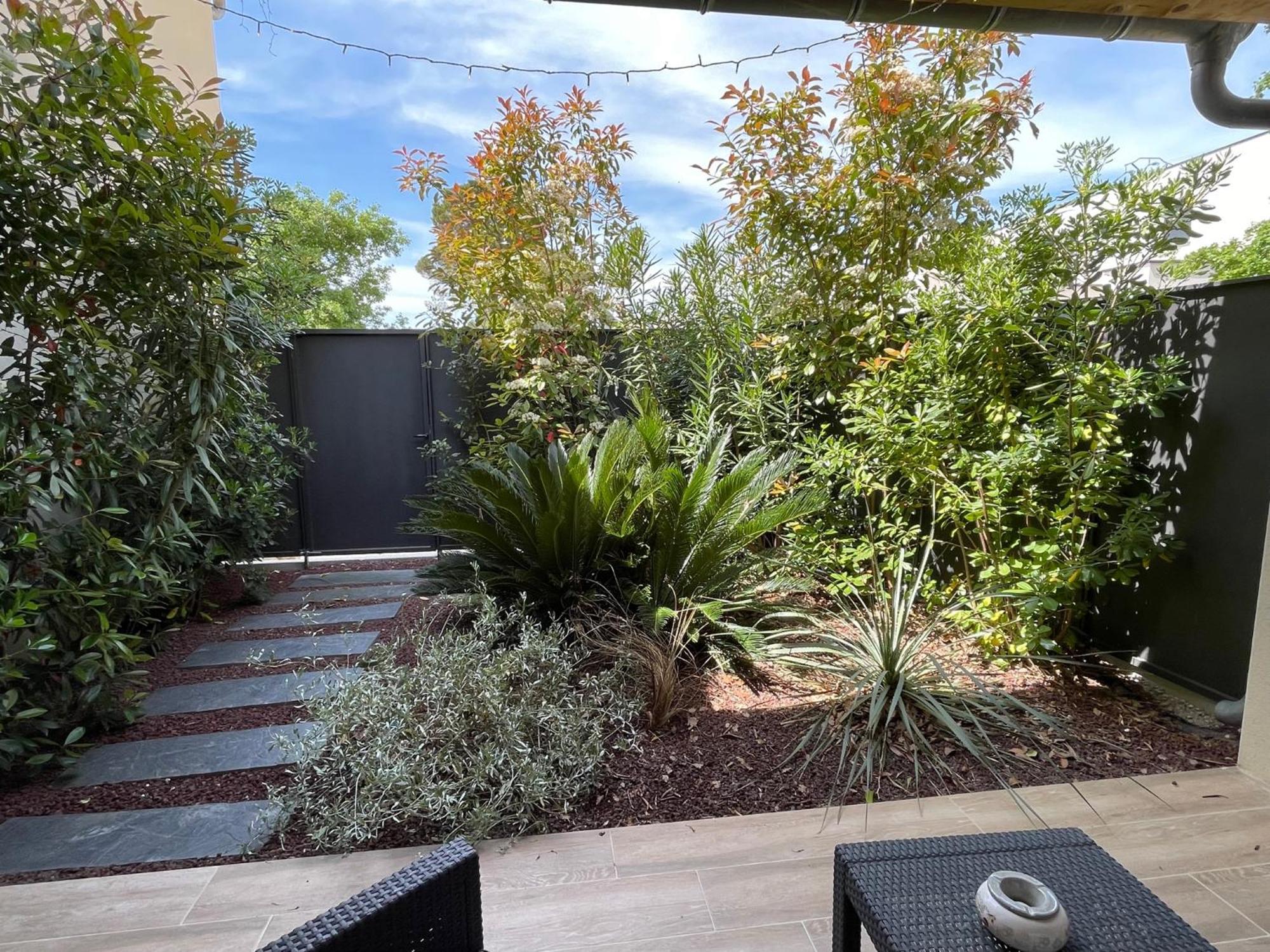 Les Jardins Du Castelas - Piscines, Jardins Et Spas Privatifs ユショー 部屋 写真