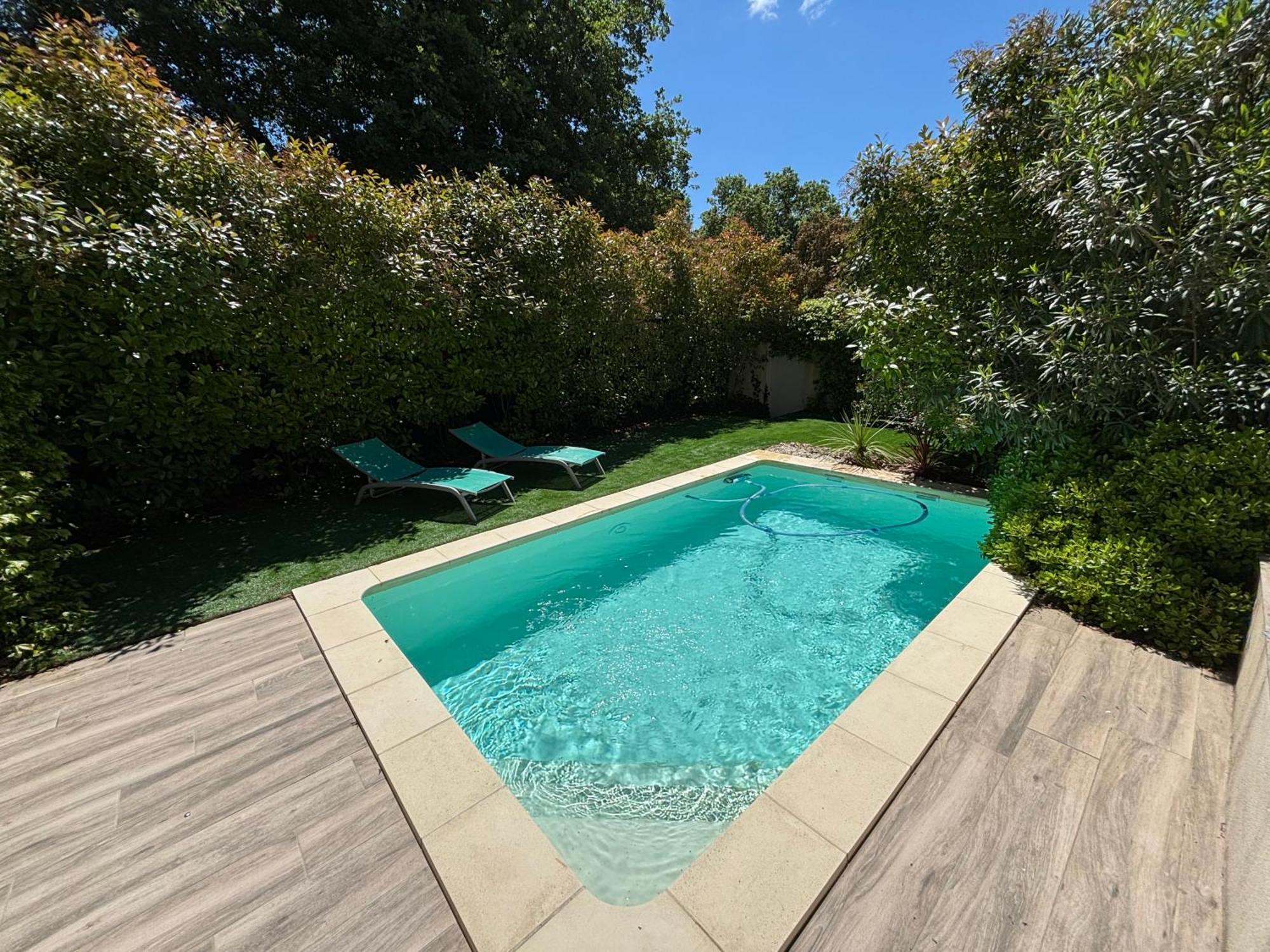 Les Jardins Du Castelas - Piscines, Jardins Et Spas Privatifs ユショー エクステリア 写真